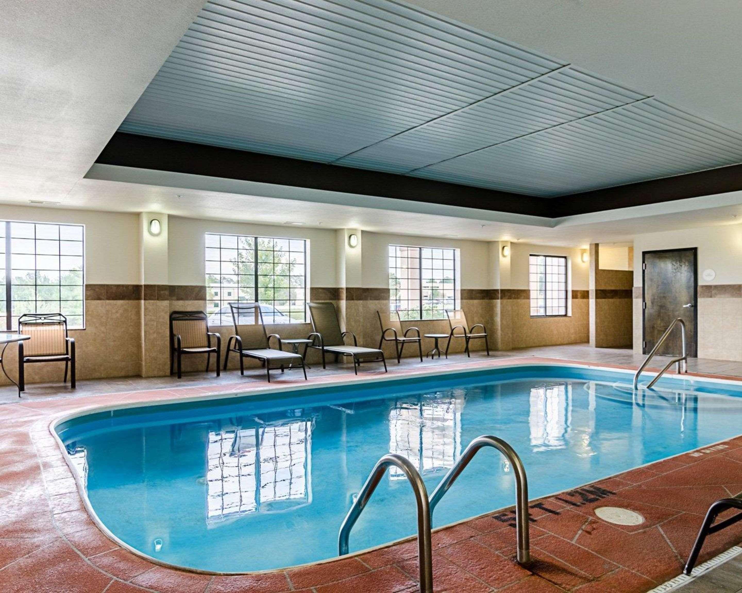 Comfort Inn & Suites Lawrence - University Area Eksteriør billede