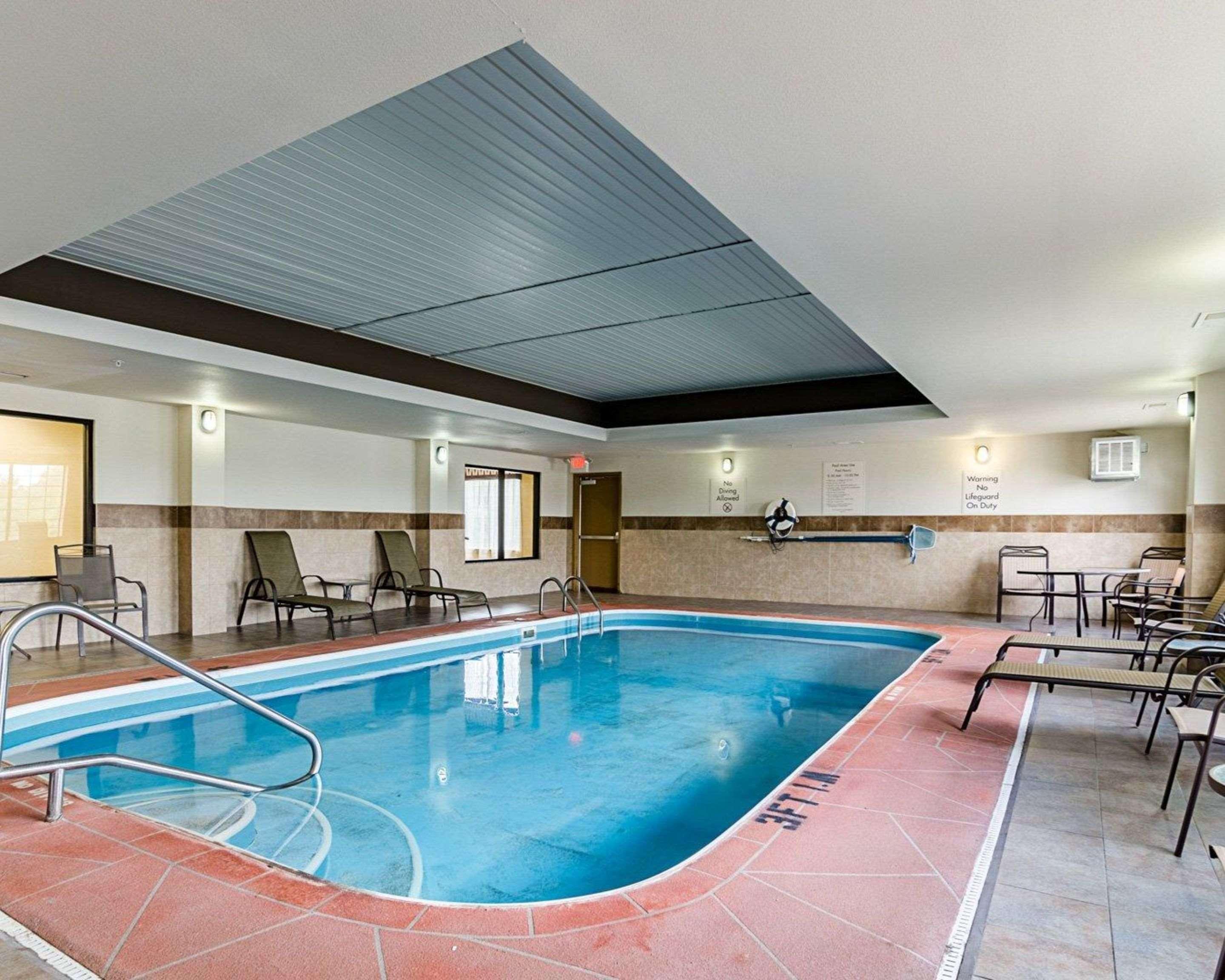 Comfort Inn & Suites Lawrence - University Area Eksteriør billede