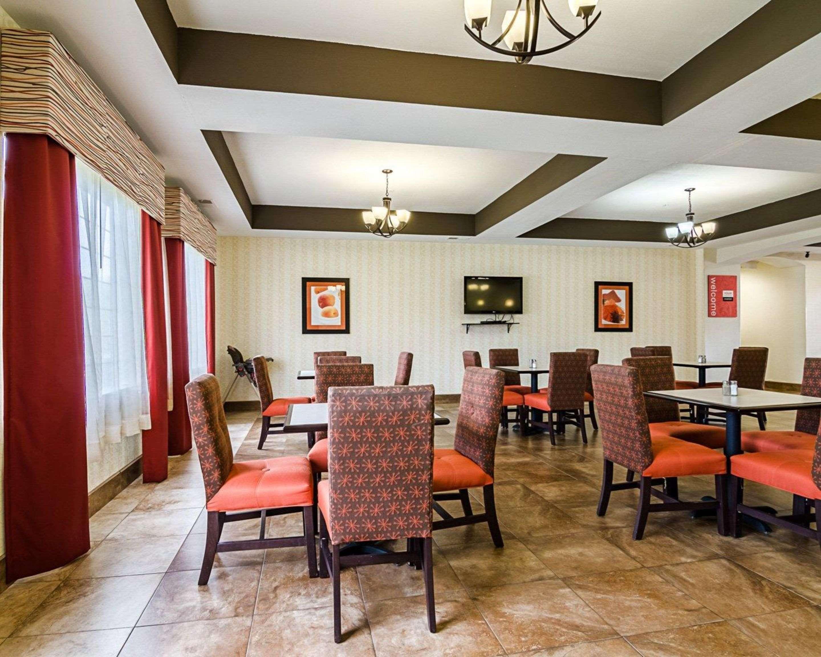 Comfort Inn & Suites Lawrence - University Area Eksteriør billede