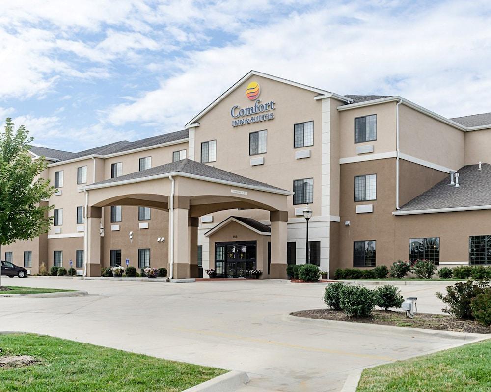 Comfort Inn & Suites Lawrence - University Area Eksteriør billede