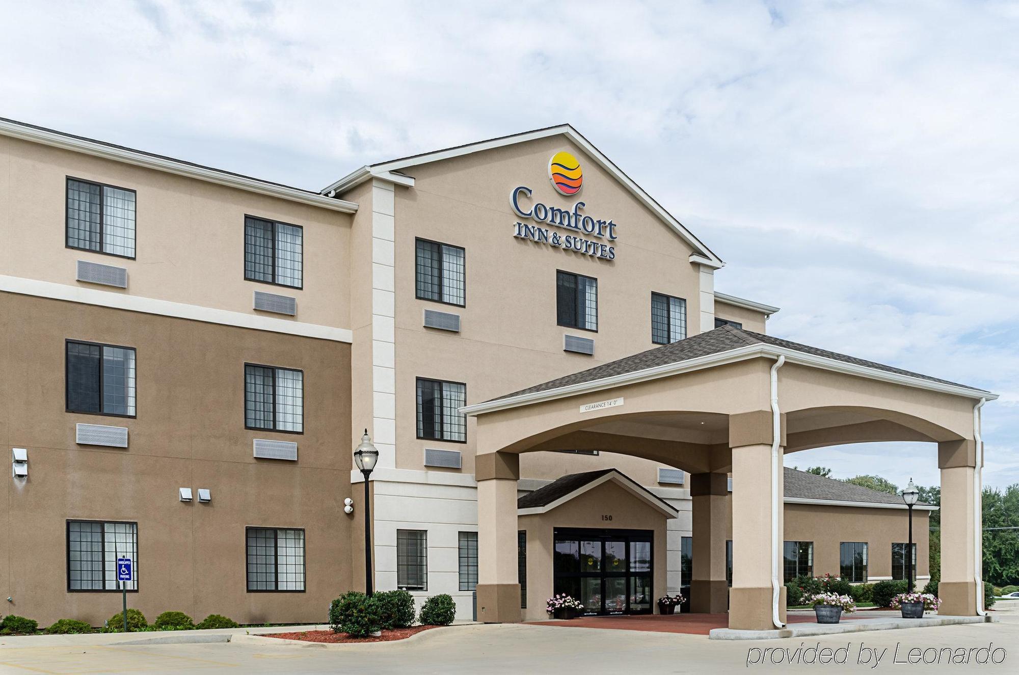 Comfort Inn & Suites Lawrence - University Area Eksteriør billede