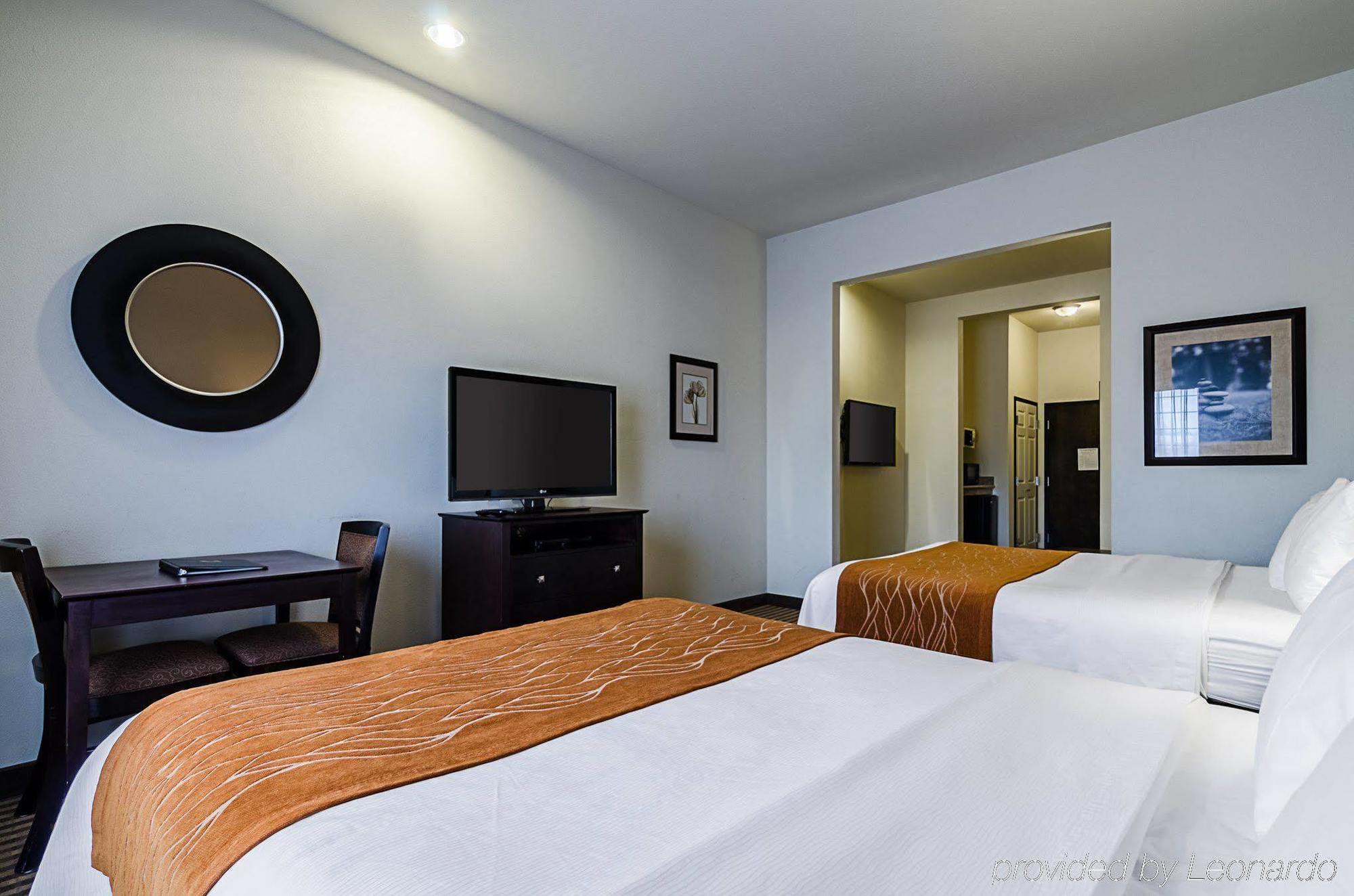 Comfort Inn & Suites Lawrence - University Area Eksteriør billede